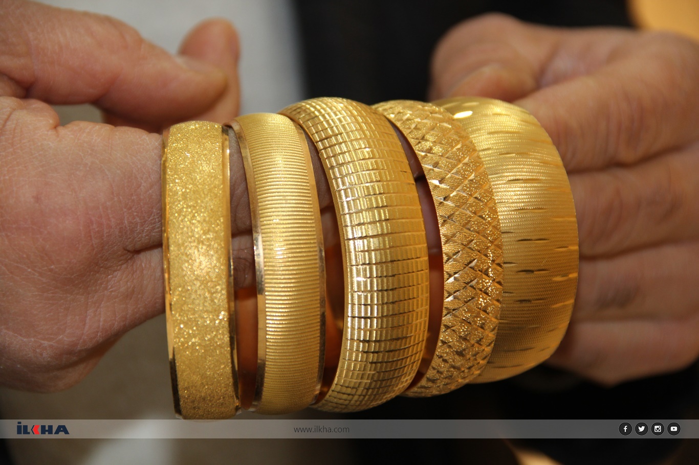 Kuyumculardan altın analizi: 2025 rekorla geçti, 2026 için spekülasyon uyarısı!