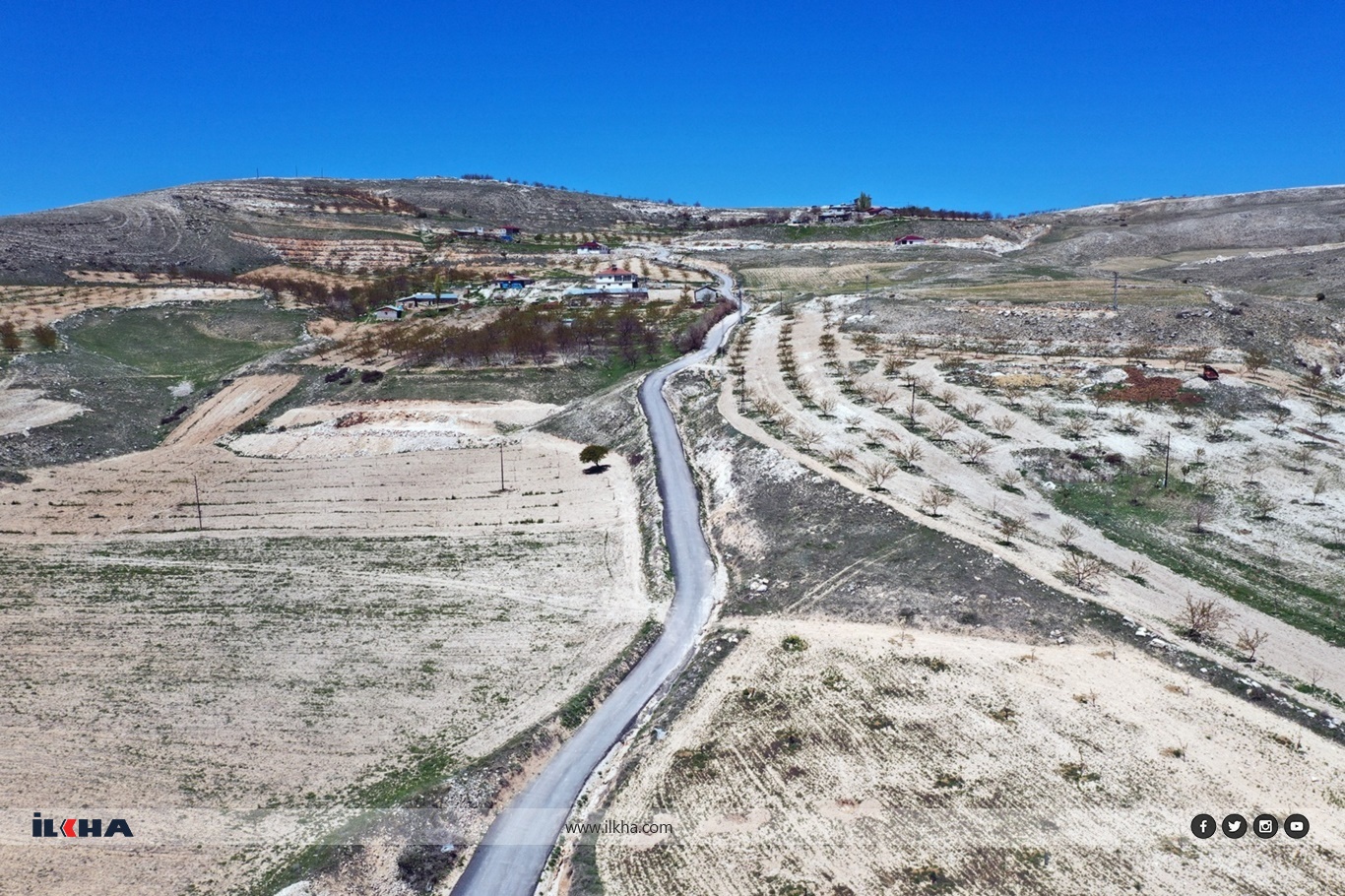 Ayvalı Mahallesi'nin 36 yıllık yol sorunu çözüldü Ayvalı Mahallesi'nin 36 yıllık yol sorunu çözüldü