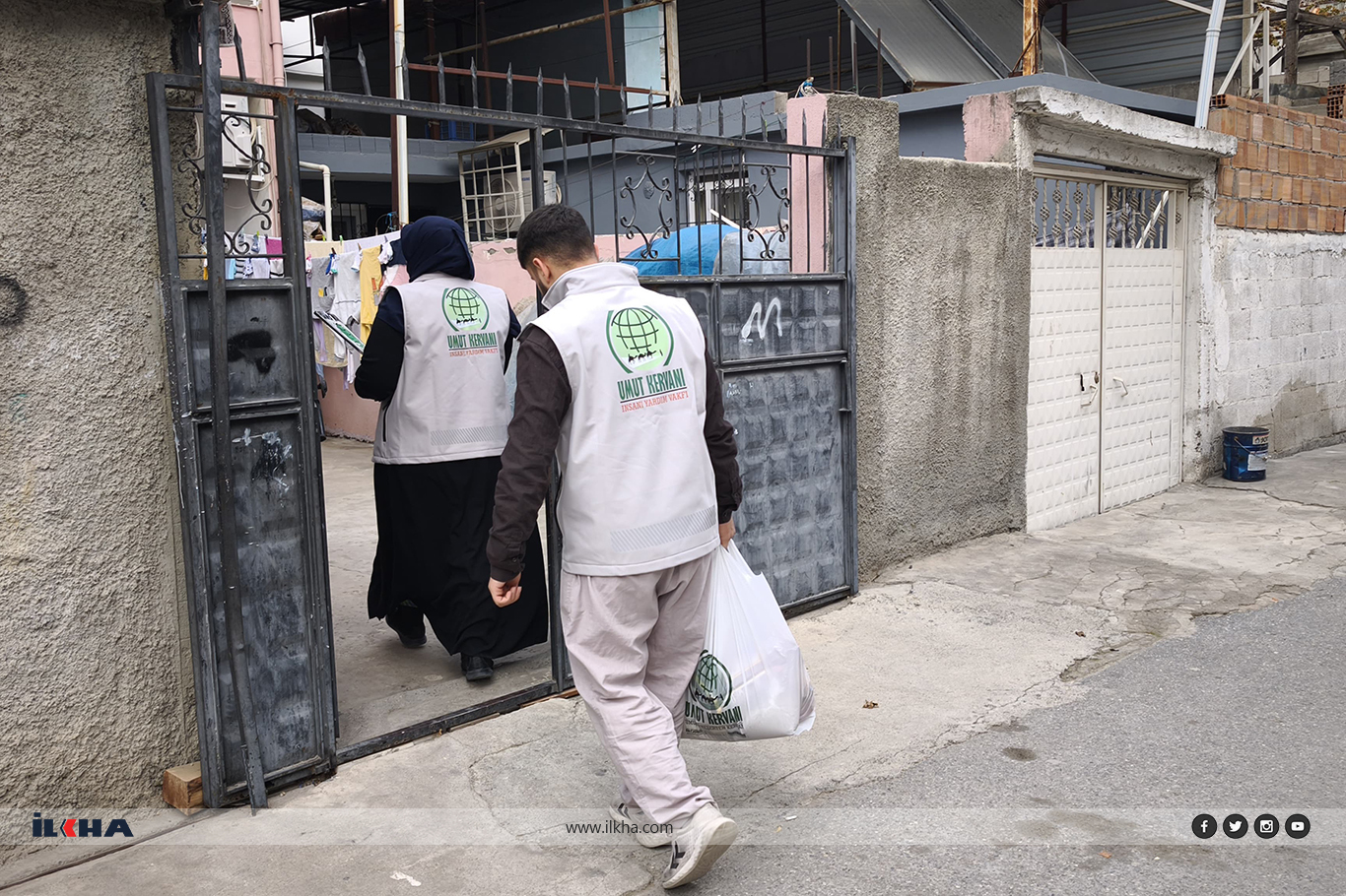Tarsus Umut Kervanı’ndan Regaib Kandili vesilesiyle gıda yardımı