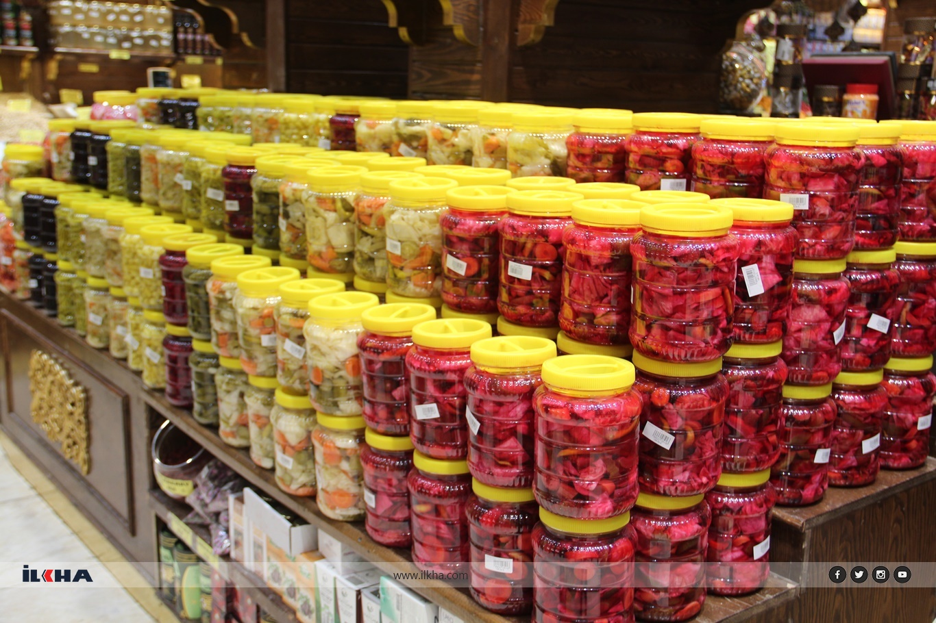 Turşuya kış talebi: 30'u aşkın çeşidiyle tezgâhlarda