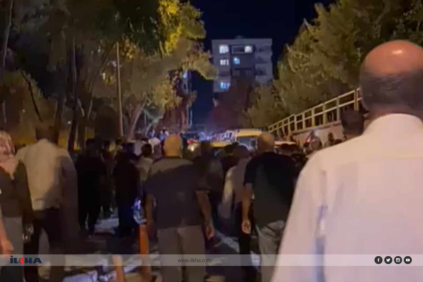 Mardin'de arazi anlaşmazlığı nedeniyle 2 kişinin öldüğü olayda yeni görüntüler ortaya çıktı Mardin'de arazi anlaşmazlığı nedeniyle 2 kişinin öldüğü olayda yeni görüntüler ortaya çıktı