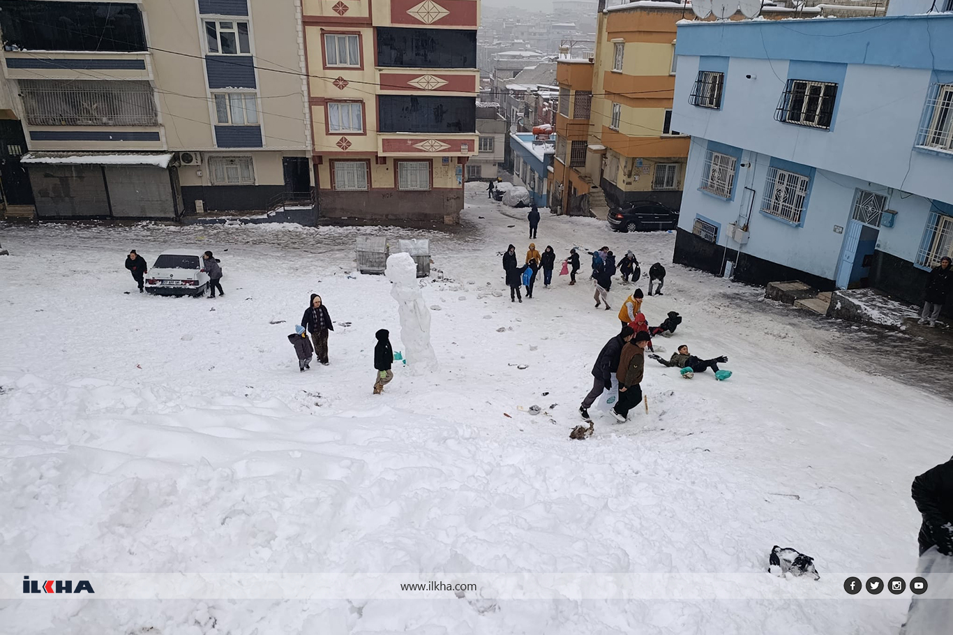 Gaziantep’te yoğun kar yağışı çocuklara eğlence oldu