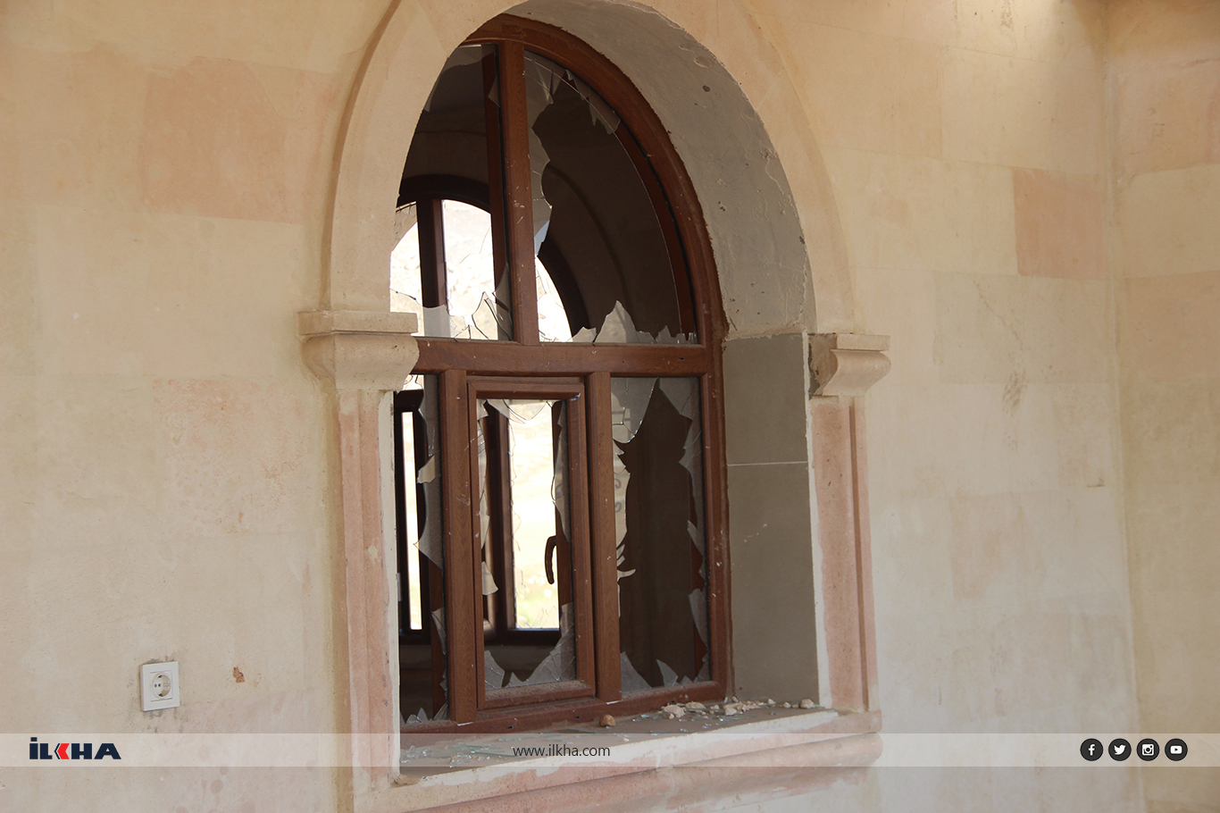 Şeyh Muhammed Dejdal Camii'nin ibadete açılmaması bağımlıların iştahını kabartıyor