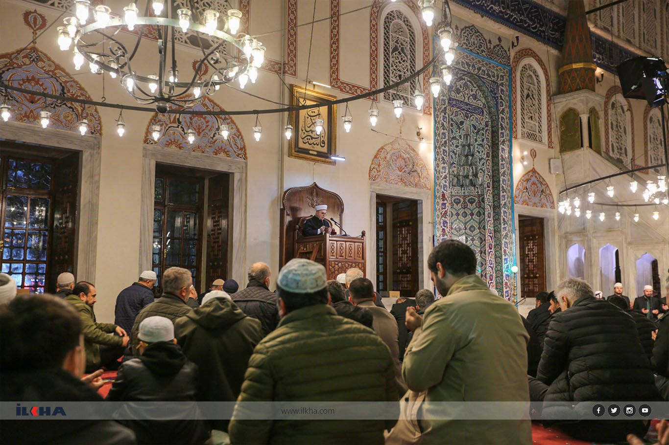 Regaib Kandili İstanbul'da dualarla ihya edildi