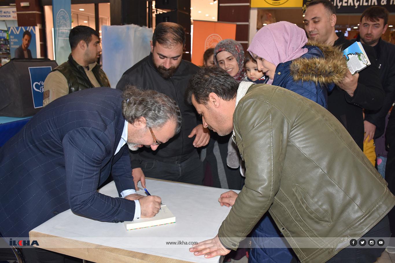 Tarihçi-Yazar Sıtkı Aslanhan: Kim çocuklarınızla sohbet ediyorsa, çocuklarınızın sahibi odur Tarihçi-Yazar Sıtkı Aslanhan: Kim çocuklarınızla sohbet ediyorsa, çocuklarınızın sahibi odur