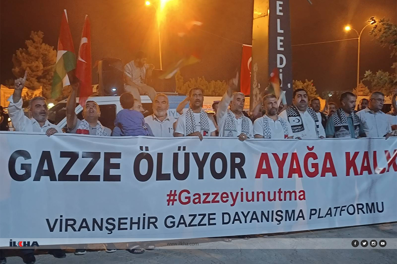 Şanlıurfa’da “Gazze ölüyor, ayağa kalk” yürüyüşü düzenlendi Şanlıurfa’da “Gazze ölüyor, ayağa kalk” yürüyüşü düzenlendi