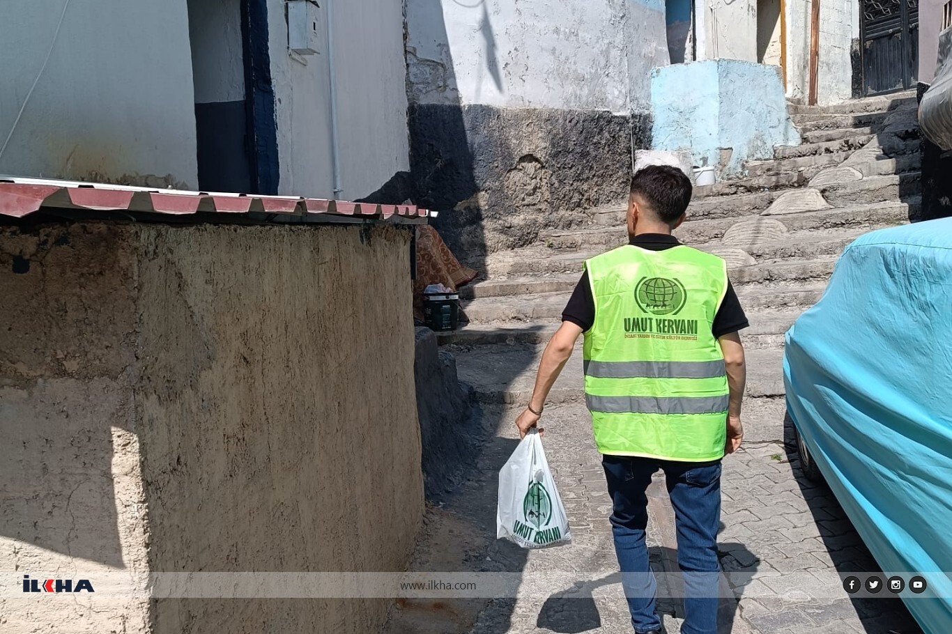 Şanlıurfa’da genç Yasinlerden yüzlerce aileye kurban eti Şanlıurfa’da genç Yasinlerden yüzlerce aileye kurban eti