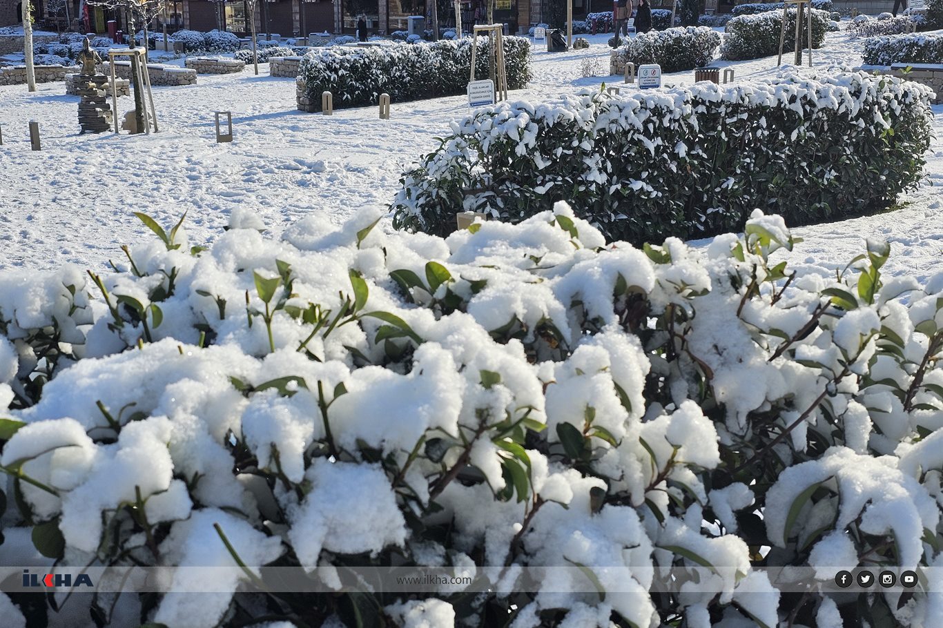 Kar yağışı Bursa’ya kartpostallık görüntüler sundu