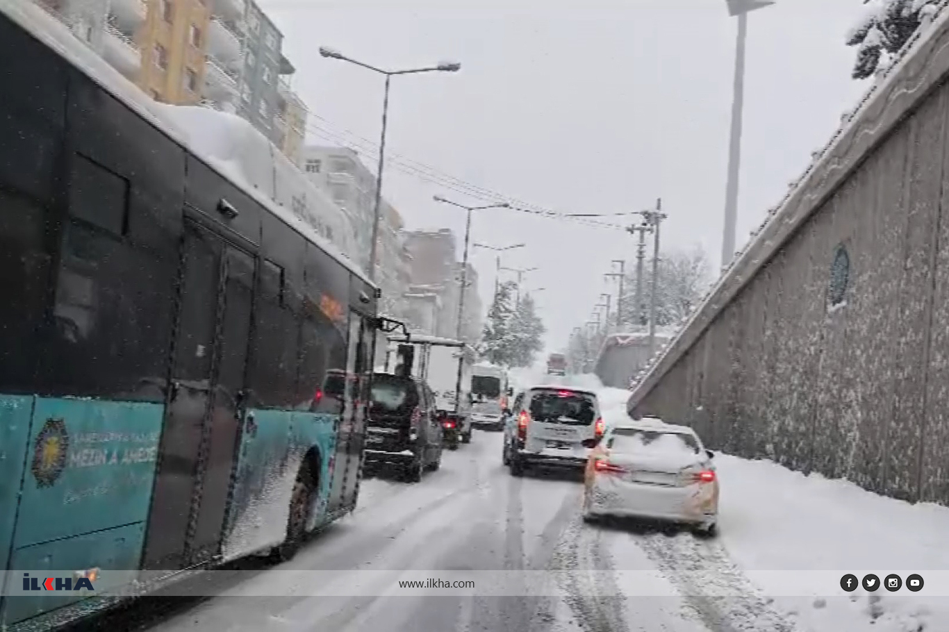Bu görüntülerin ardından ofis alt geçidi ulaşıma kapandı