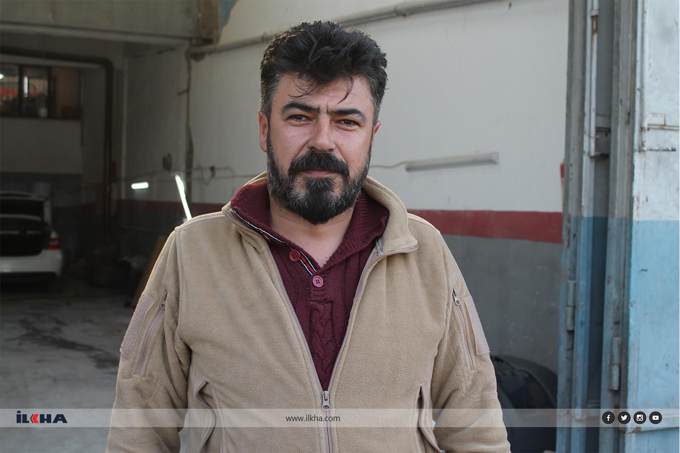 Kahramanmaraş'ta depremde zarar gören araçlar onarılmaya çalışılıyor Kahramanmaraş'ta depremde zarar gören araçlar onarılmaya çalışılıyor