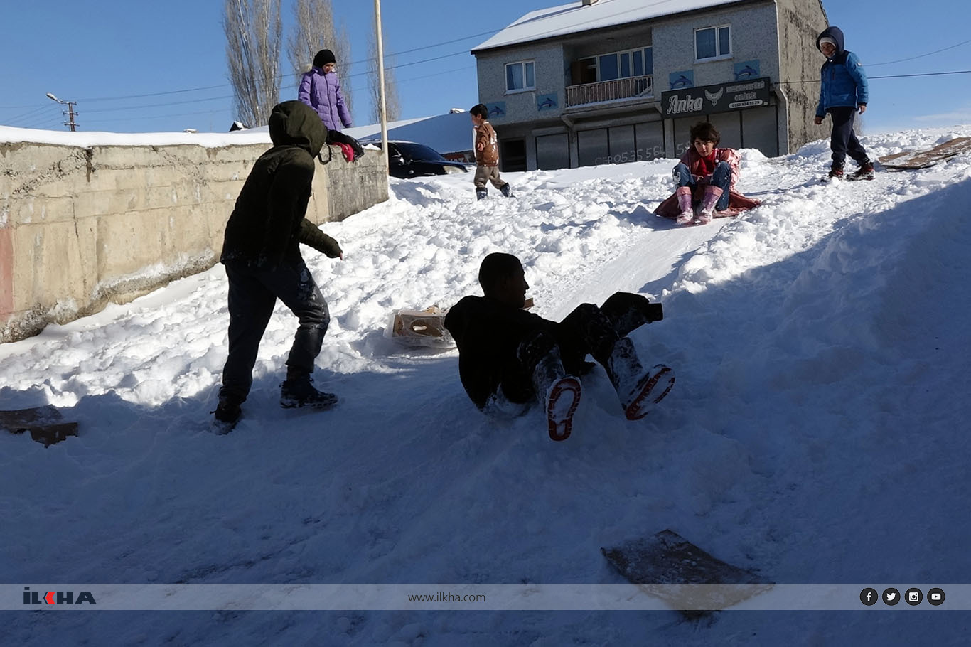 Kar yağışı nedeni ile Ağrı, Ardahan, Erzurum, Iğdır ve Kars'ta 1874 yerleşim yeri ulaşıma kapandı