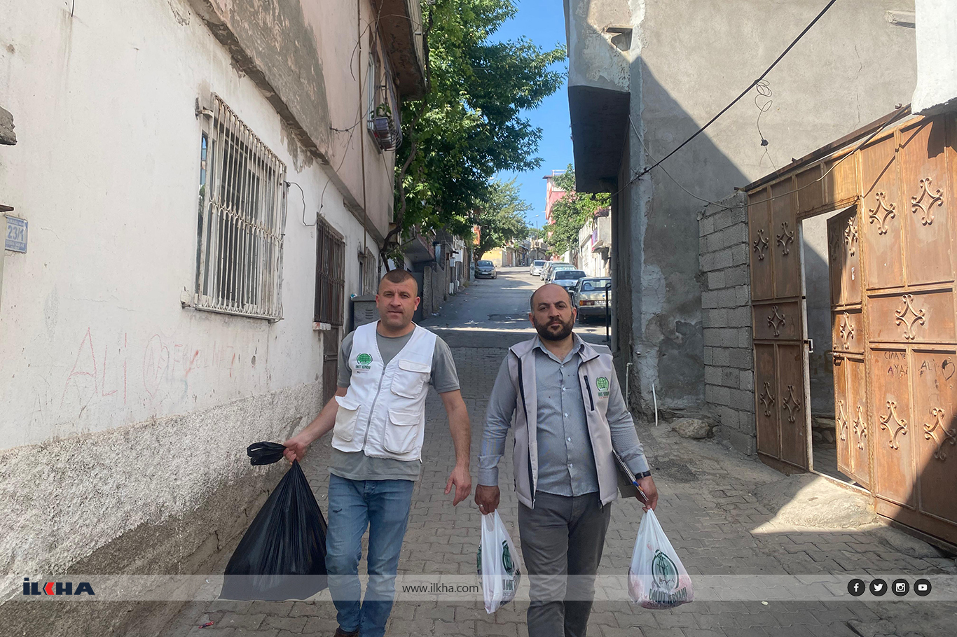 Kahramanmaraş Umut Kervanı muhtaç ailelere kurban eti ulaştırdı Kahramanmaraş Umut Kervanı muhtaç ailelere kurban eti ulaştırdı