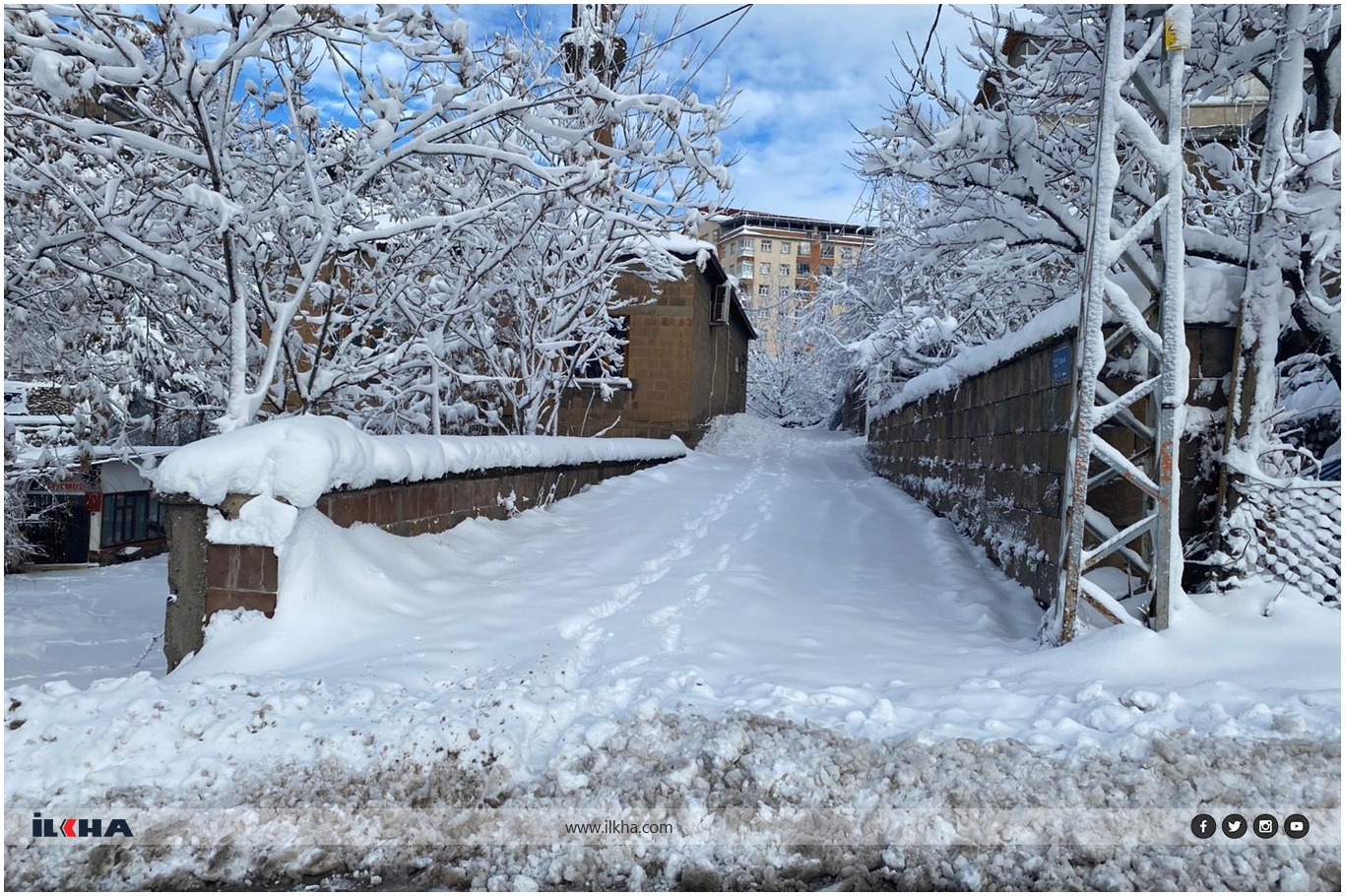 Bitlis’te hayat durdu, kırsal alanlarla iletişim kesildi