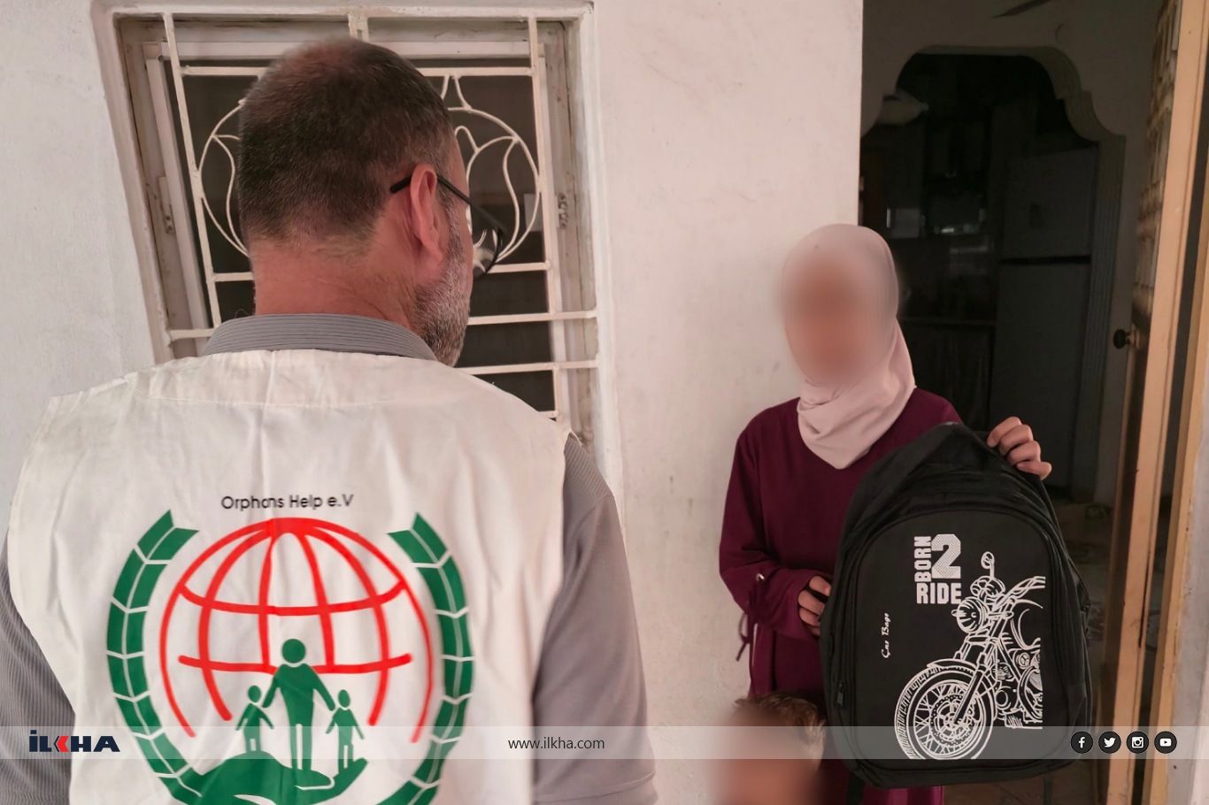 Avrupa Yetim Eli’nden deprem bölgesindeki öğrencilere kırtasiye desteği Avrupa Yetim Eli’nden deprem bölgesindeki öğrencilere kırtasiye desteği