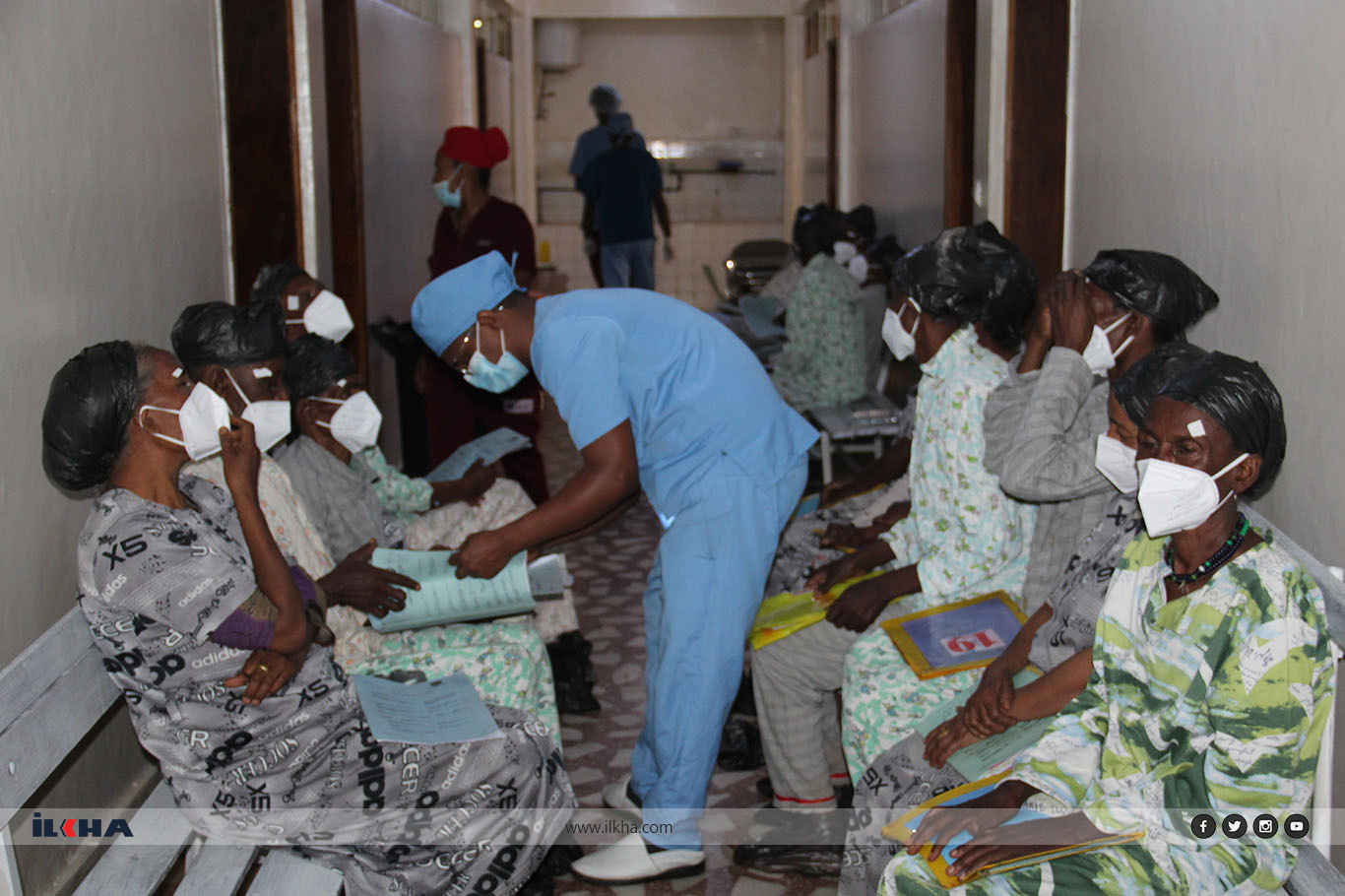 IHO EBRAR'dan Etiyopya'da katarakt ameliyatı ve kanser hastası çocuklara nakdi destek