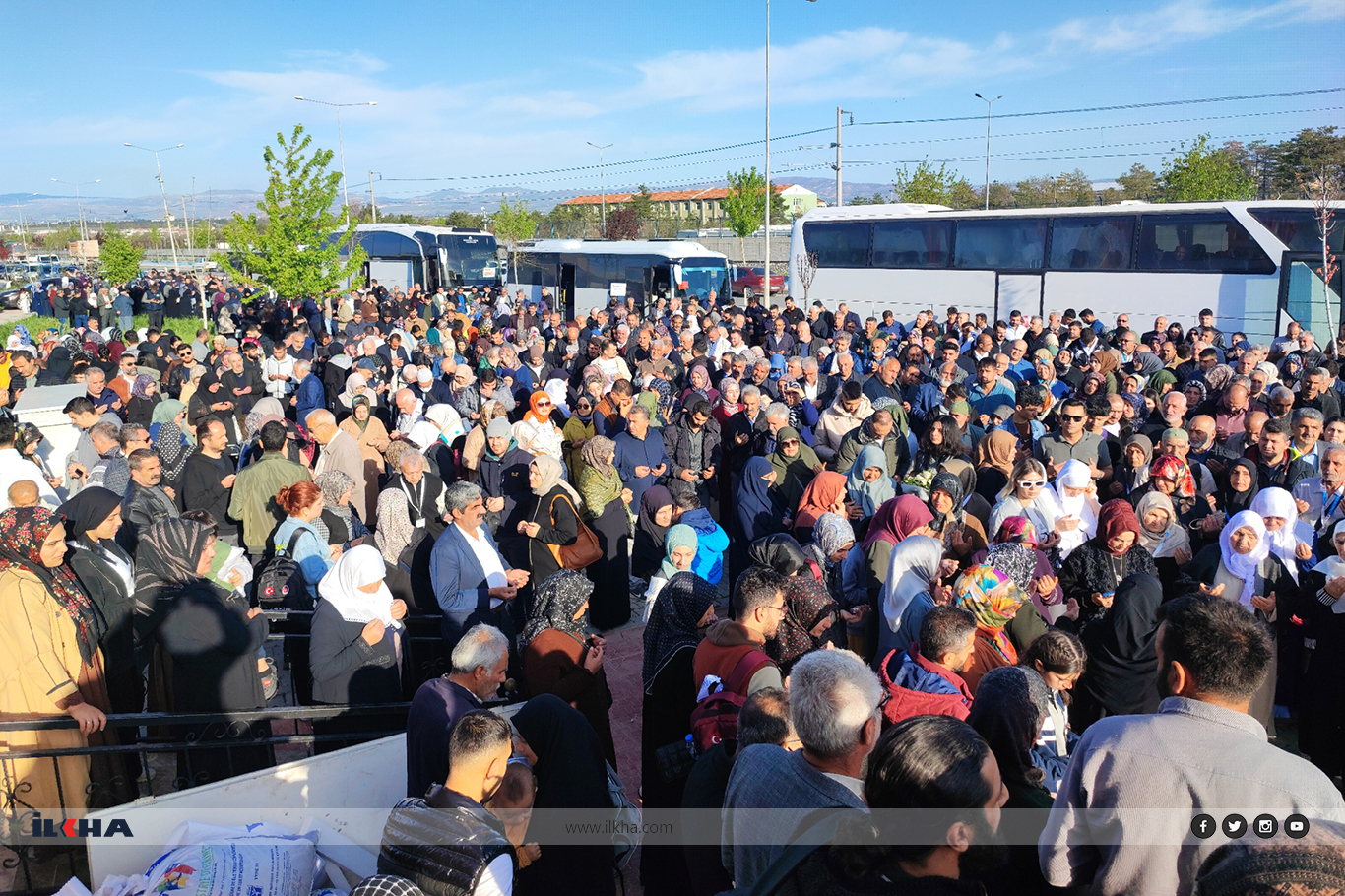 Hac kafileleri kutsal topraklara dualarla uğurlanıyor Hac kafileleri kutsal topraklara dualarla uğurlanıyor