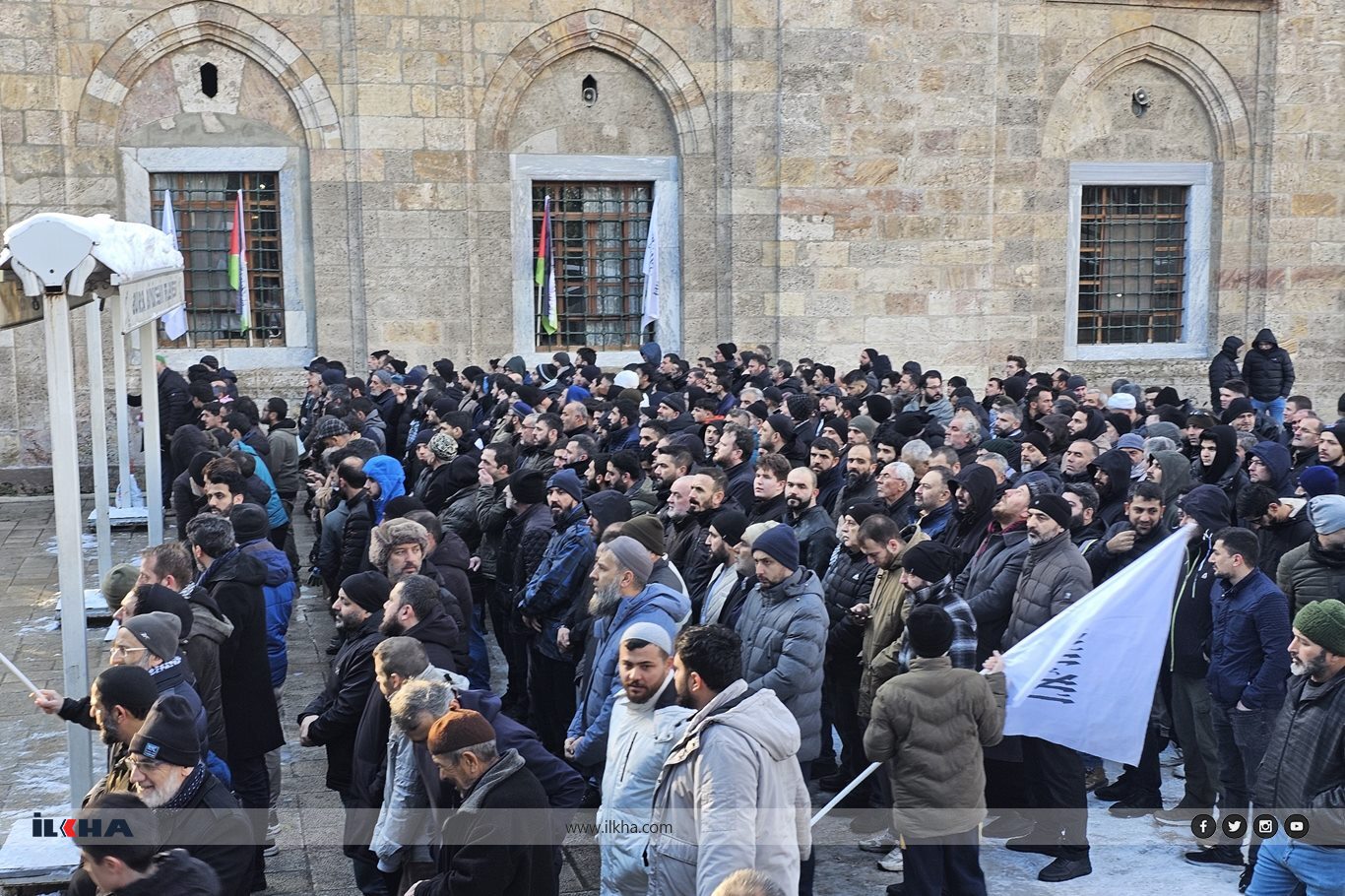 Şehit Ebu Ubeyde ve diğer Kassam komutanları için Bursa’da gıyabi cenaze namazı kılındı