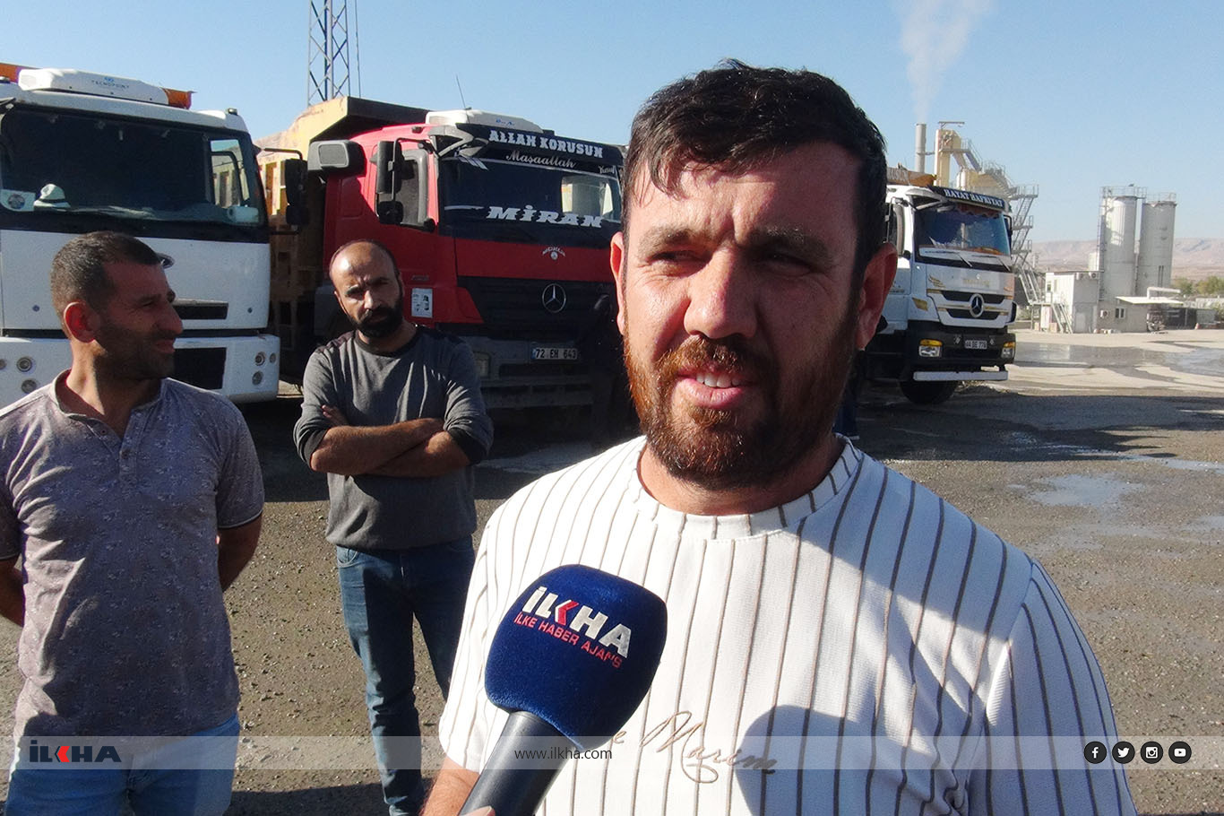 Batman'da 5 kum ocağı kapatıldı: İşletmeciler ve kamyoncular mağduriyetlerini dile getirdi Batman'da 5 kum ocağı kapatıldı: İşletmeciler ve kamyoncular mağduriyetlerini dile getirdi