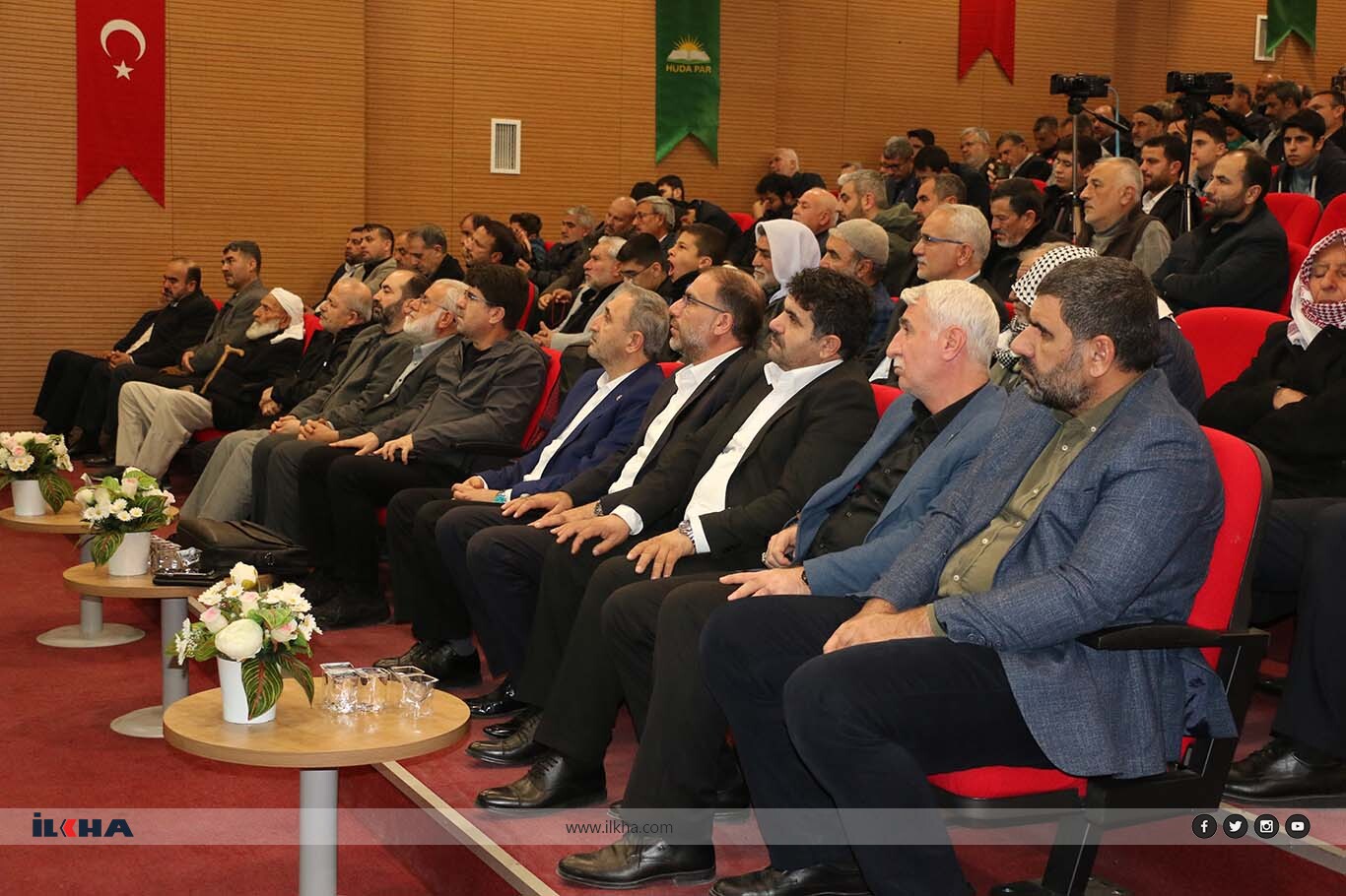 HÜDA PAR Şanlıurfa'da "Son Kale Aile" konferansı düzenlendi