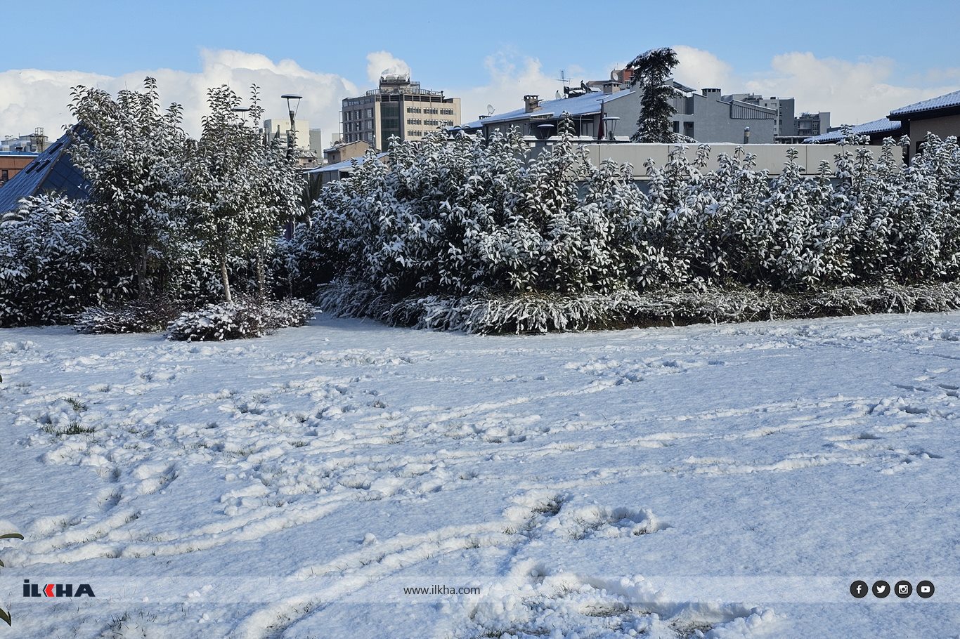 Kar yağışı Bursa’ya kartpostallık görüntüler sundu