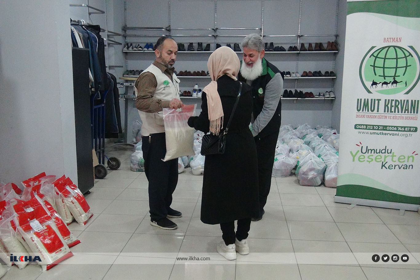 Umut Kervanı'ndan Batman'da yüzlerce muhtaç aileye gıda yardımı