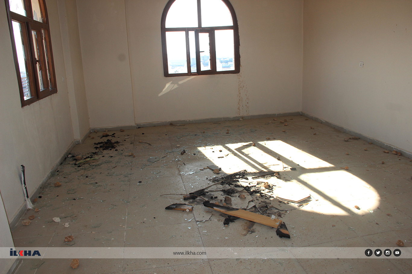 Şeyh Muhammed Dejdal Camii'nin ibadete açılmaması bağımlıların iştahını kabartıyor