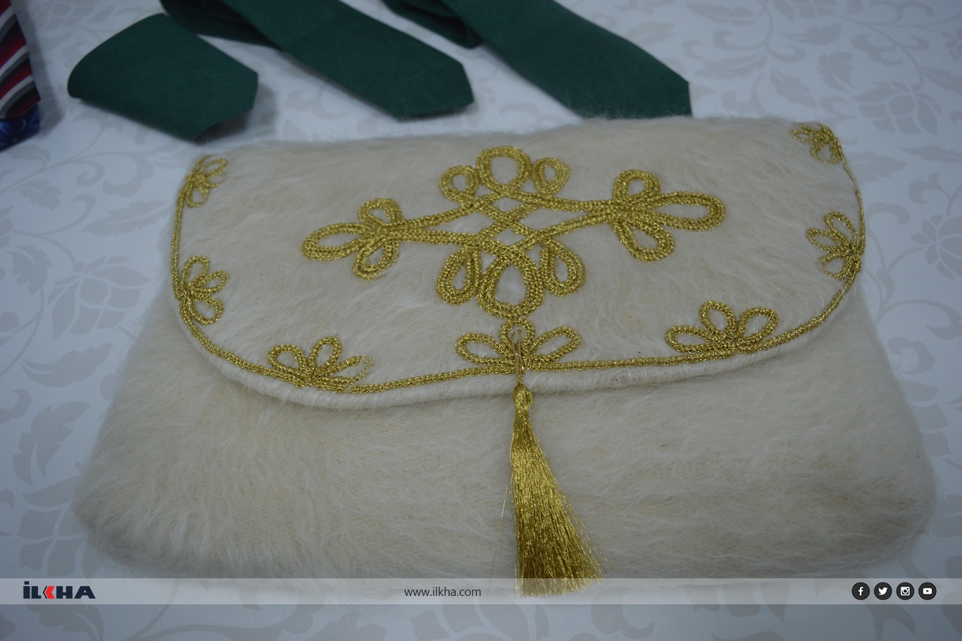 Tiftik ilmek ilmek dokundu, Kur’an-ı Kerim kılıfına dönüştü