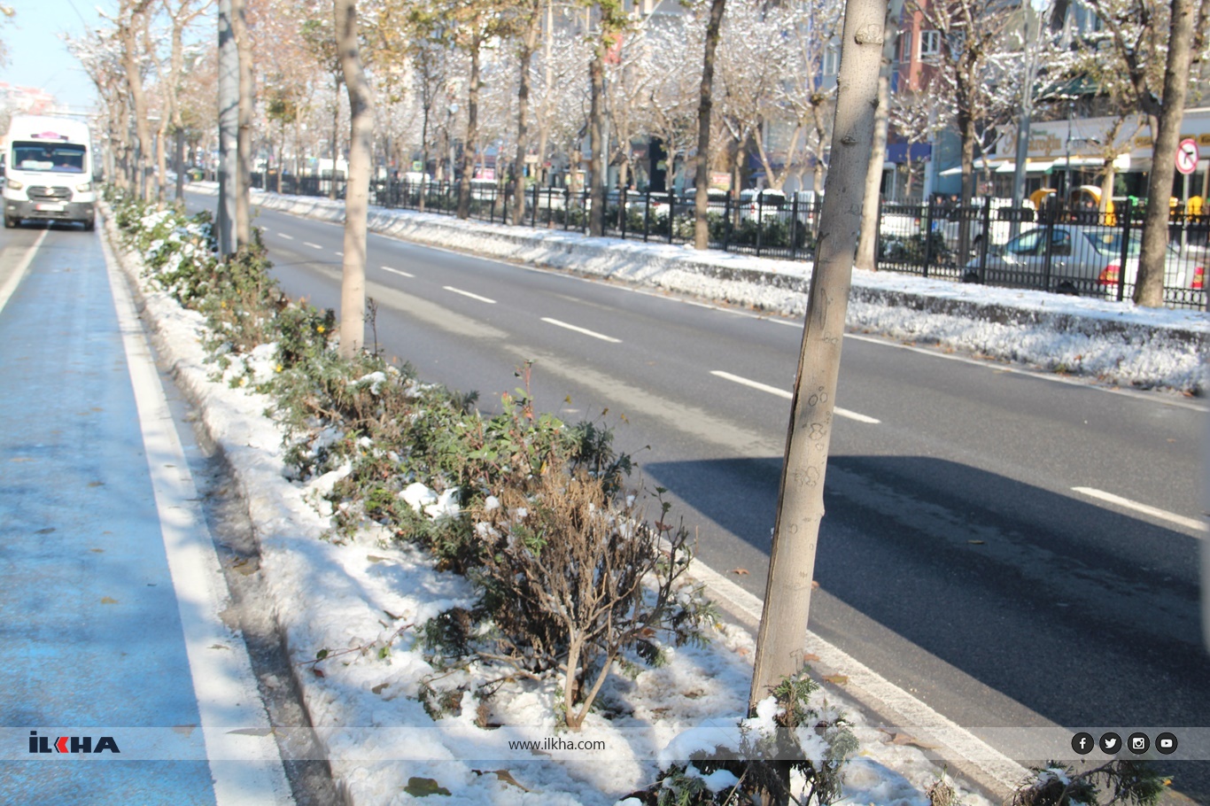 Ulaşım sorunu yaşayan esnaftan yaya geçidi talebi