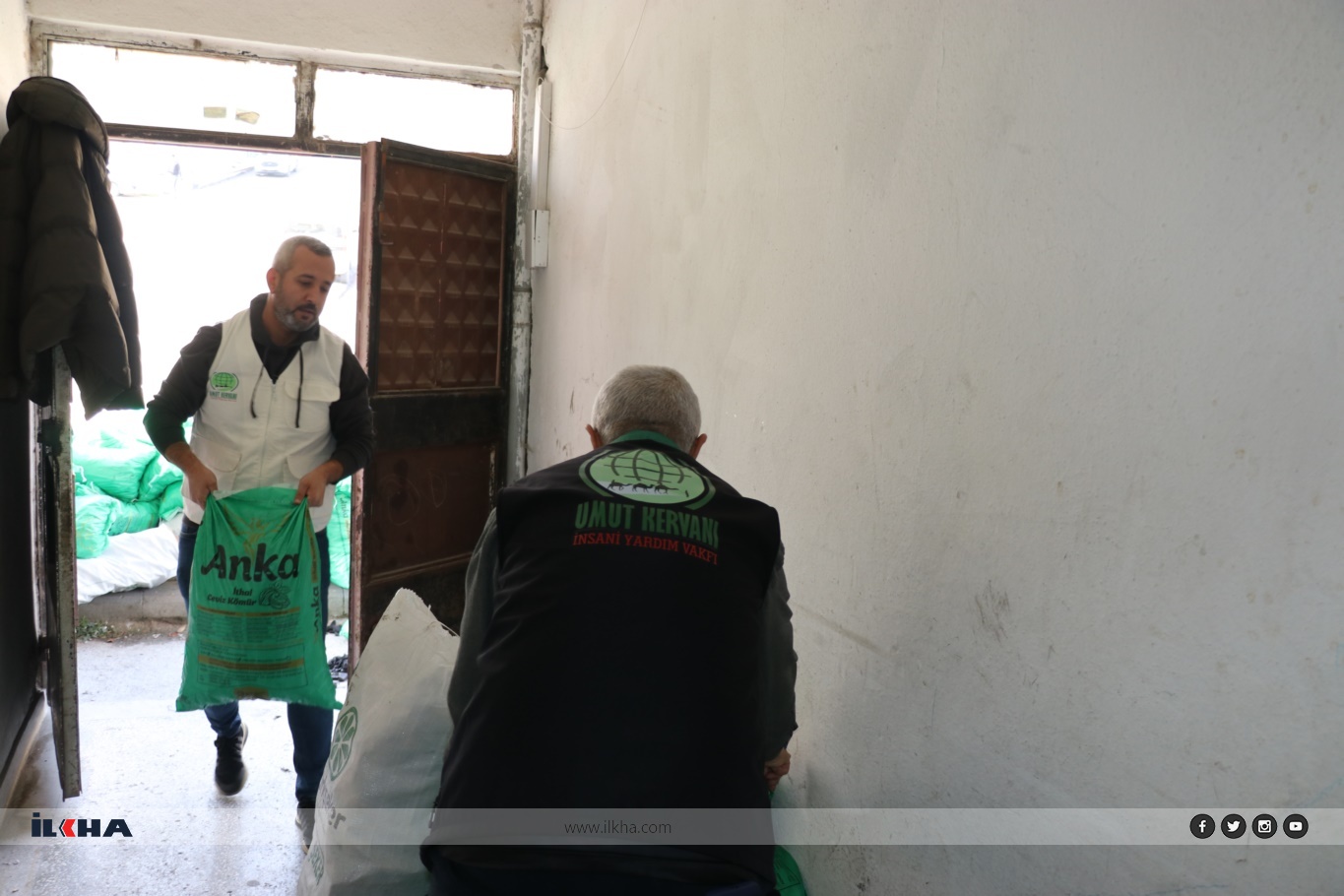 Umut Kervanı'ndan Ankara'da ihtiyaç sahibi aileye yardım