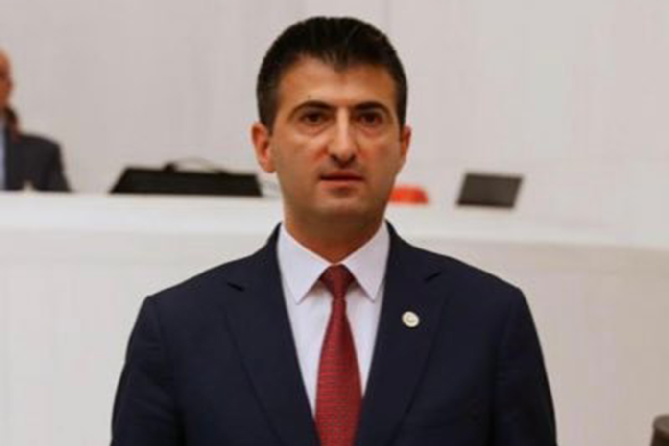Milletvekili Çelebi AK Parti'ye geçti Milletvekili Çelebi AK Parti'ye geçti