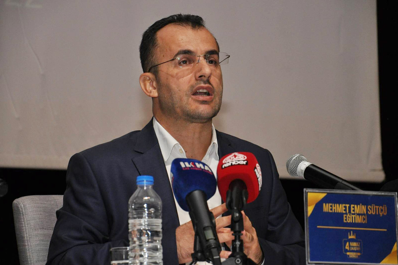 Eğitimci Sütçü: Namaz bütün ibadetlerin özü, özetidir Eğitimci Sütçü: Namaz bütün ibadetlerin özü, özetidir
