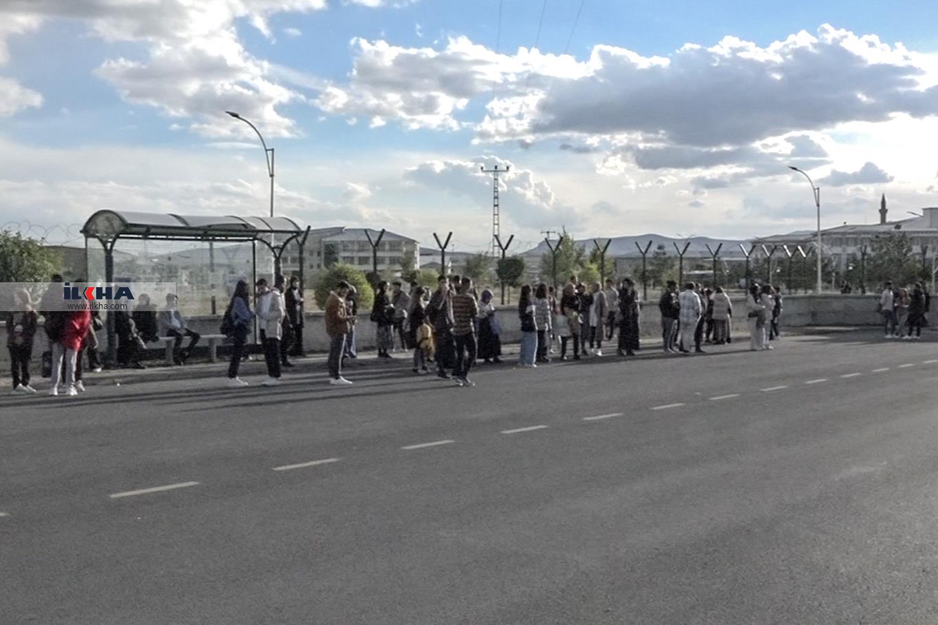 Ağrı halkı şehir içi dolmuş ile ilgili düzenleme yapılmasını bekliyor