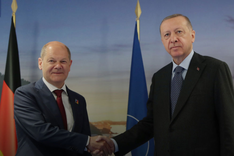 Erdoğan, Chancellor Olaf Scholz of Germany talk over phone