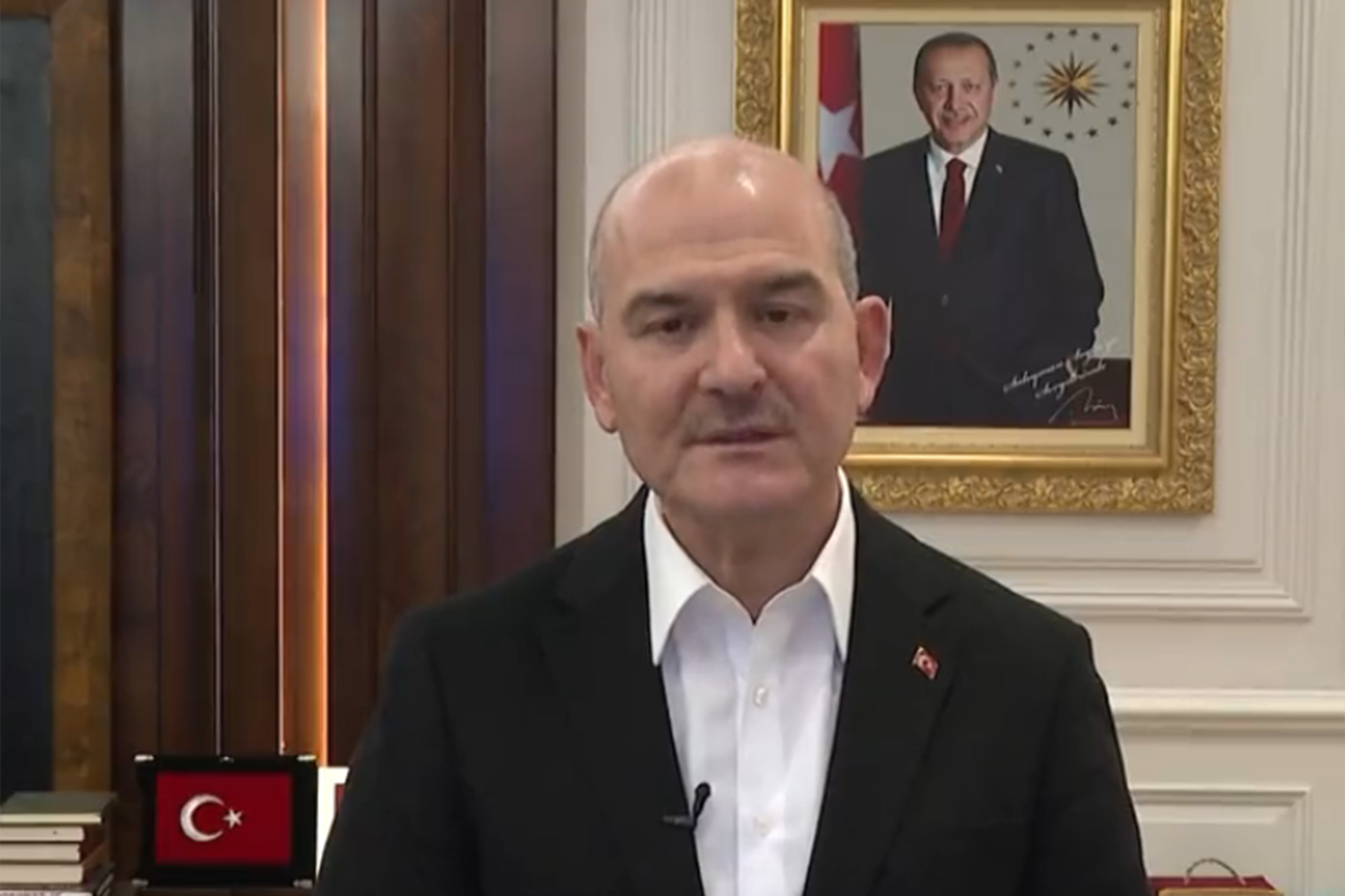 Bakan Soylu'dan İmamoğlu'na tepki: Büyükelçi masalarında üretilmiş bir "batı kurnazlığı" Bakan Soylu'dan İmamoğlu'na tepki: Büyükelçi masalarında üretilmiş bir "batı kurnazlığı"