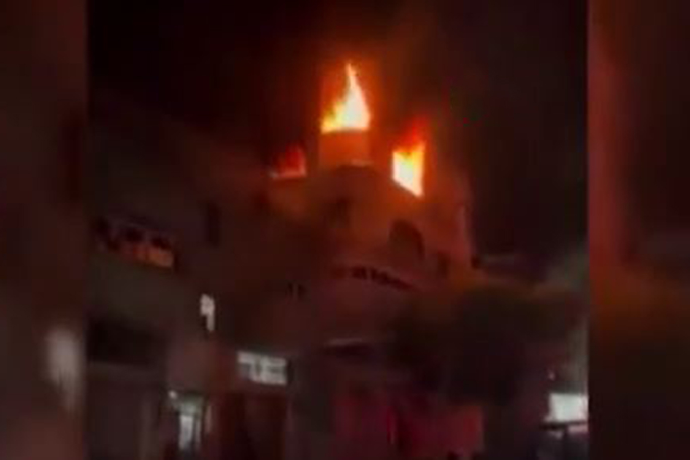 Gazze Şeridi'nde bir apartman dairesinde çıkan yangında 21 kişi hayatını kaybetti
