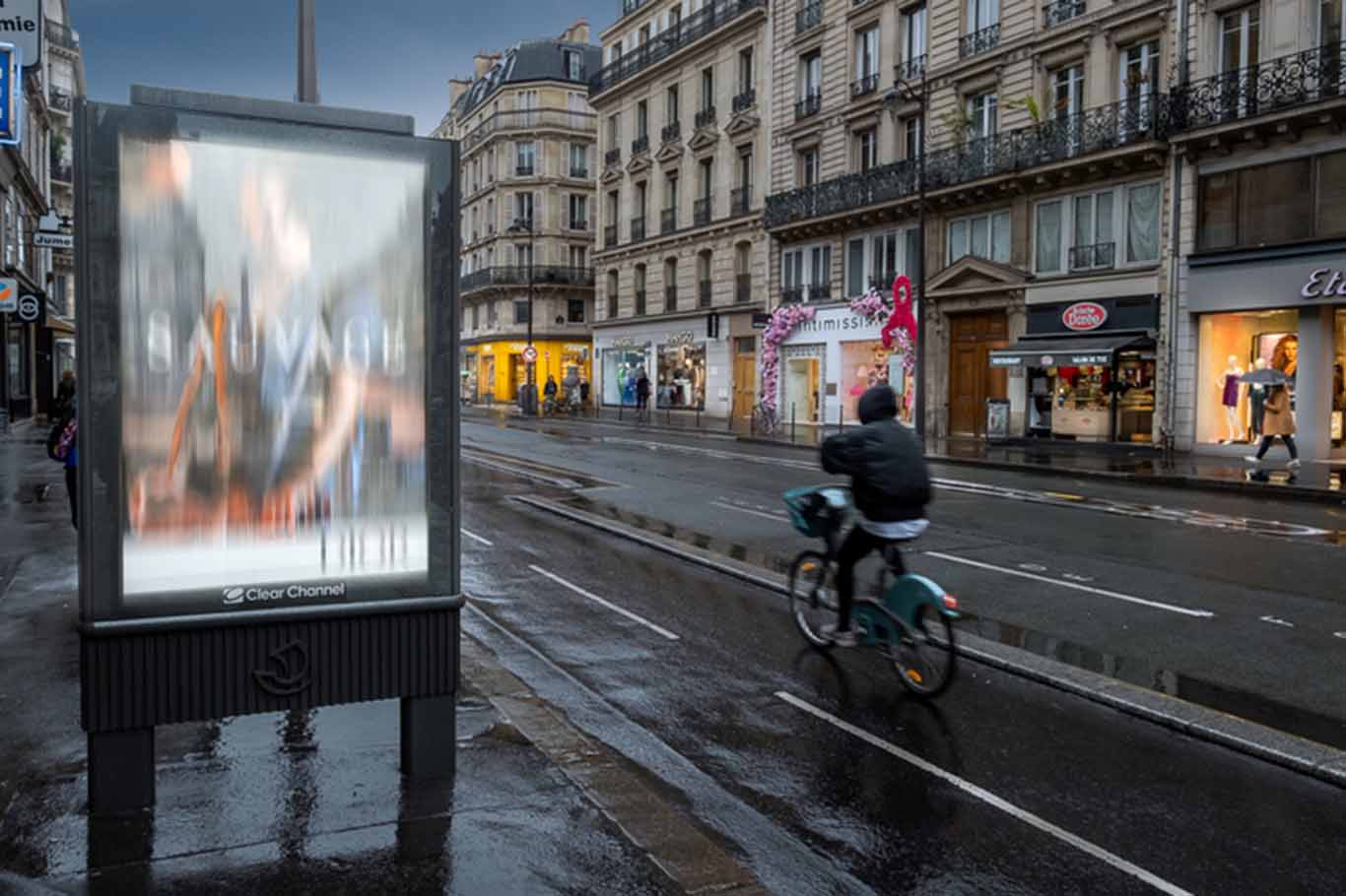 France to switch off Paris monuments at night