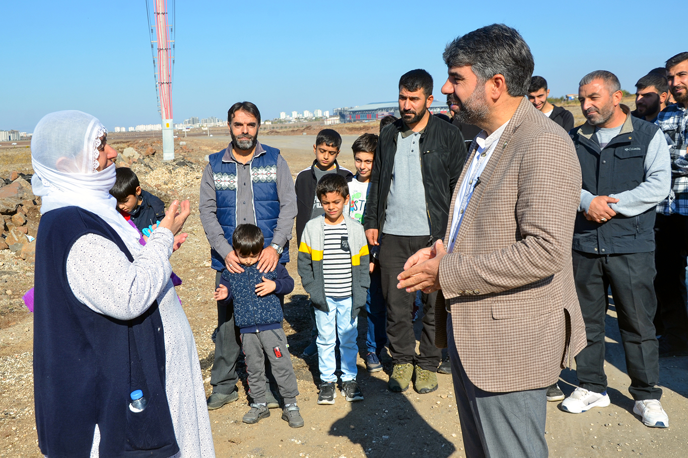 HÜDA PAR Diyarbakır İl Başkanı Dinç: Vatandaşın talep ve çağrılarına kulak verin