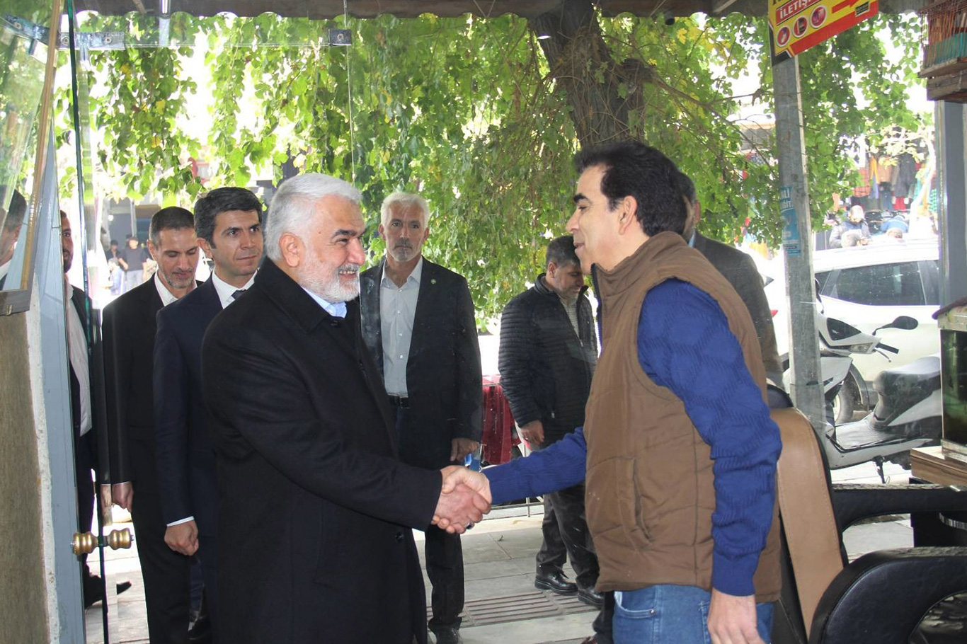Yapıcıoğlu'ndan Şanlıurfa esnafına ziyaret