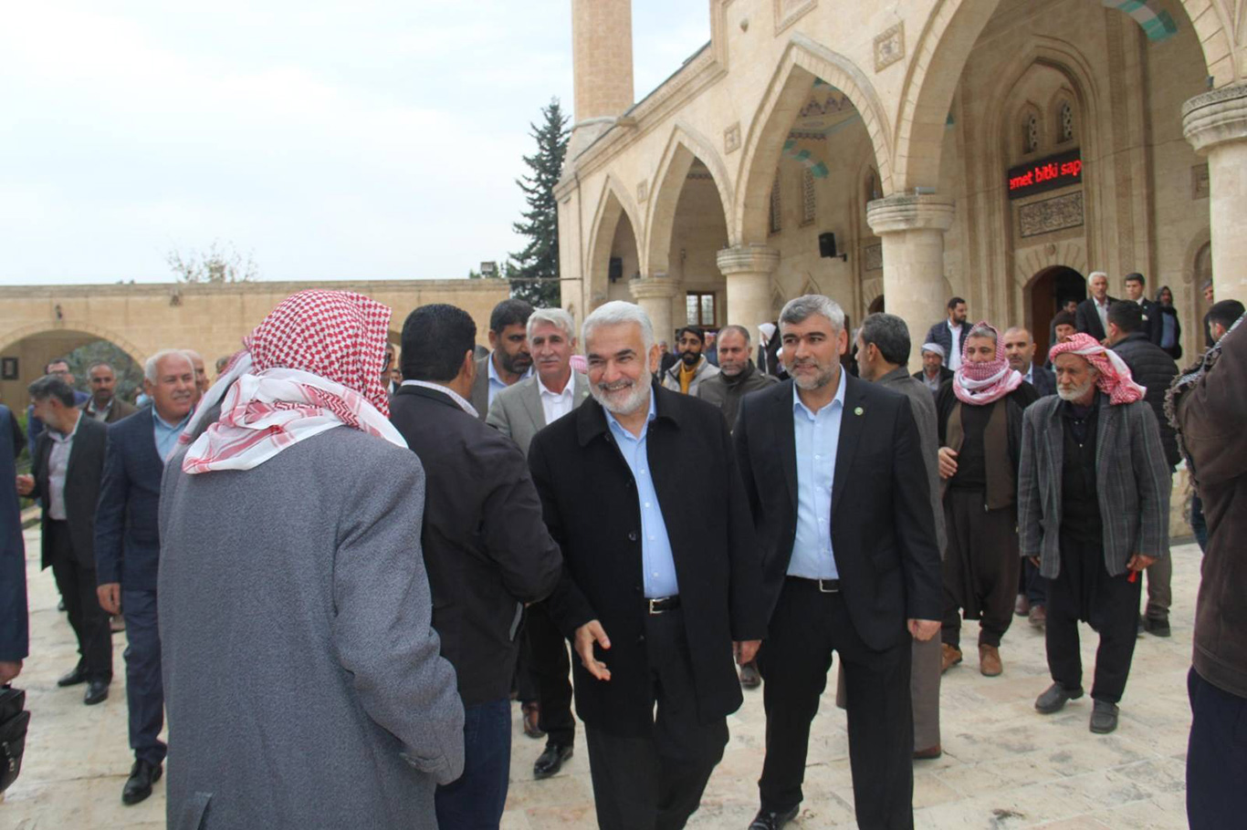 Yapıcıoğlu'ndan Eyyub Peygamber Camii'ne ziyaret