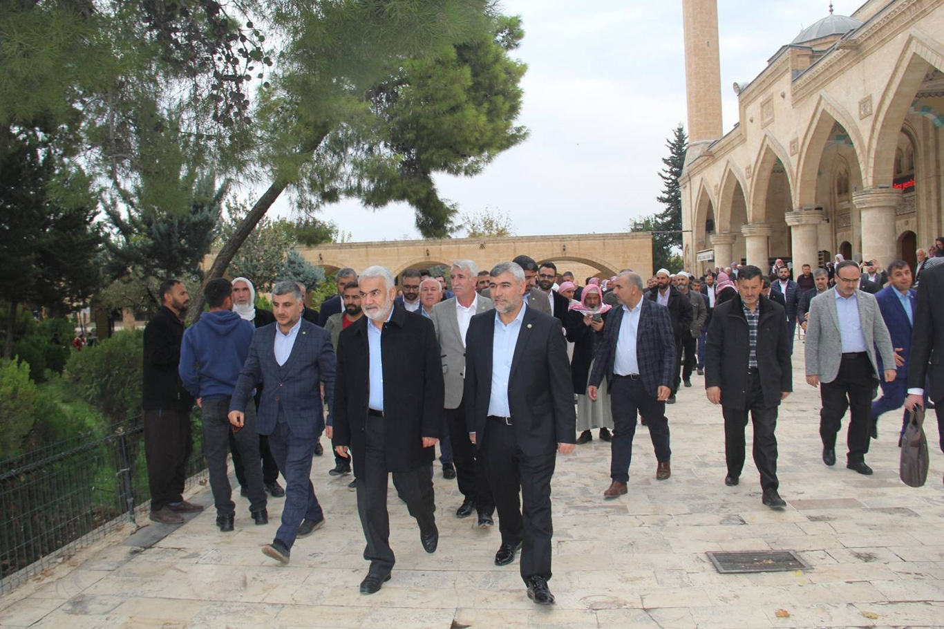 Yapıcıoğlu'ndan Eyyub Peygamber Camii'ne ziyaret