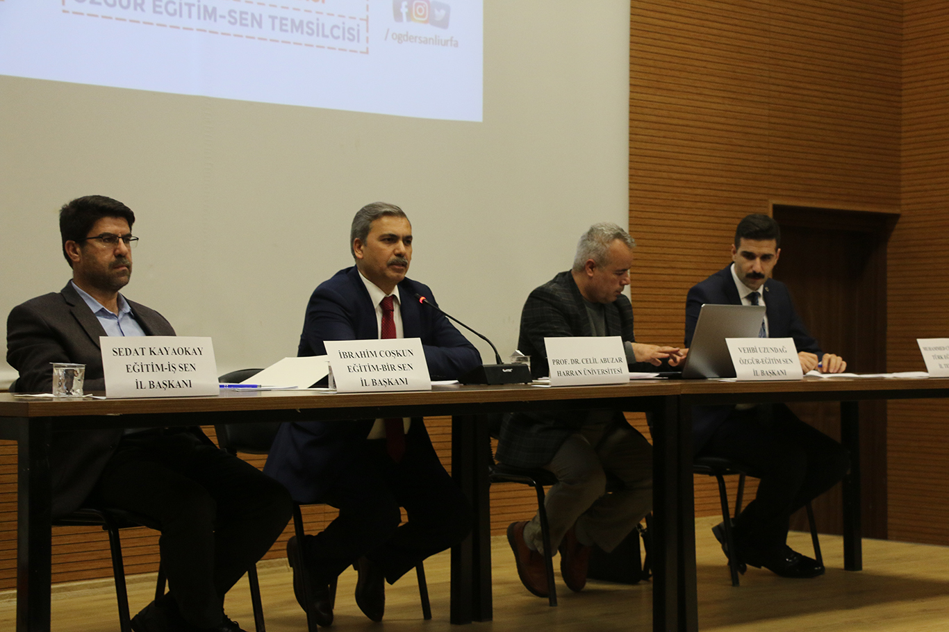 Şanlıurfa'da eğitimin sorunları ve çözüm önerileri konuşuldu