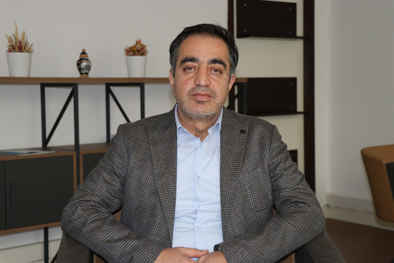 Prof. Dr. Ayhan, Mültecilerin yaşadığı zorluklar ve beklentilerini değerlendirdi