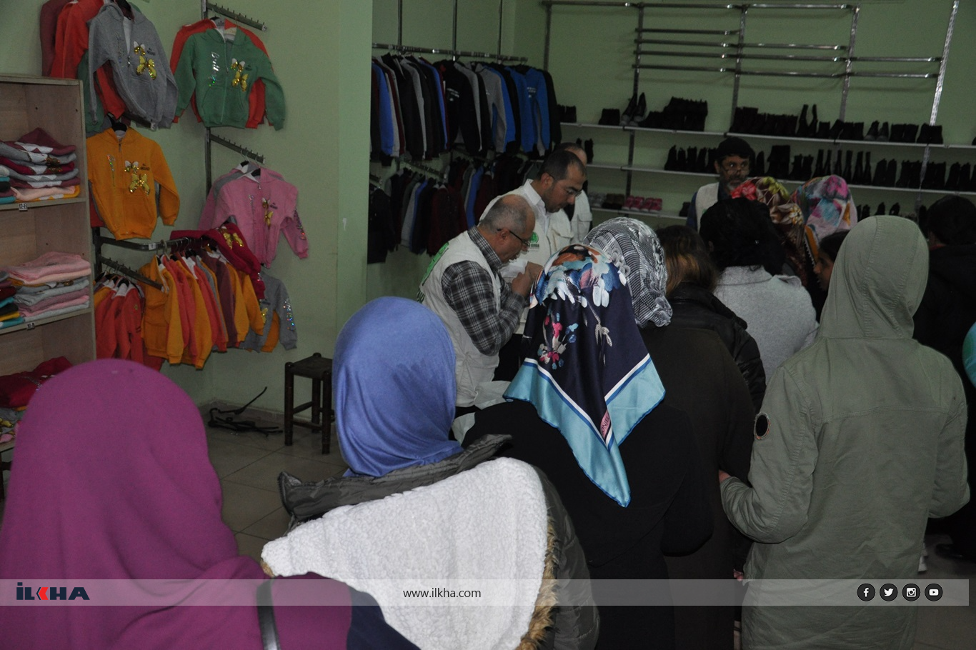 Hope Caravan provides clothing aid to disadvantaged children in southeastern Turkey