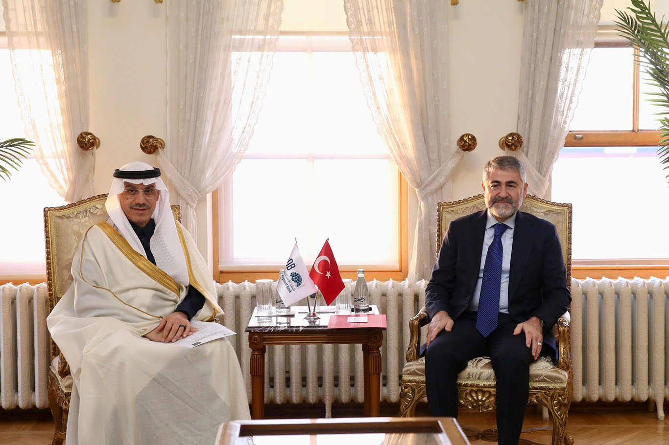 Turkish Finance Minister meets with Islamic Development Bank president