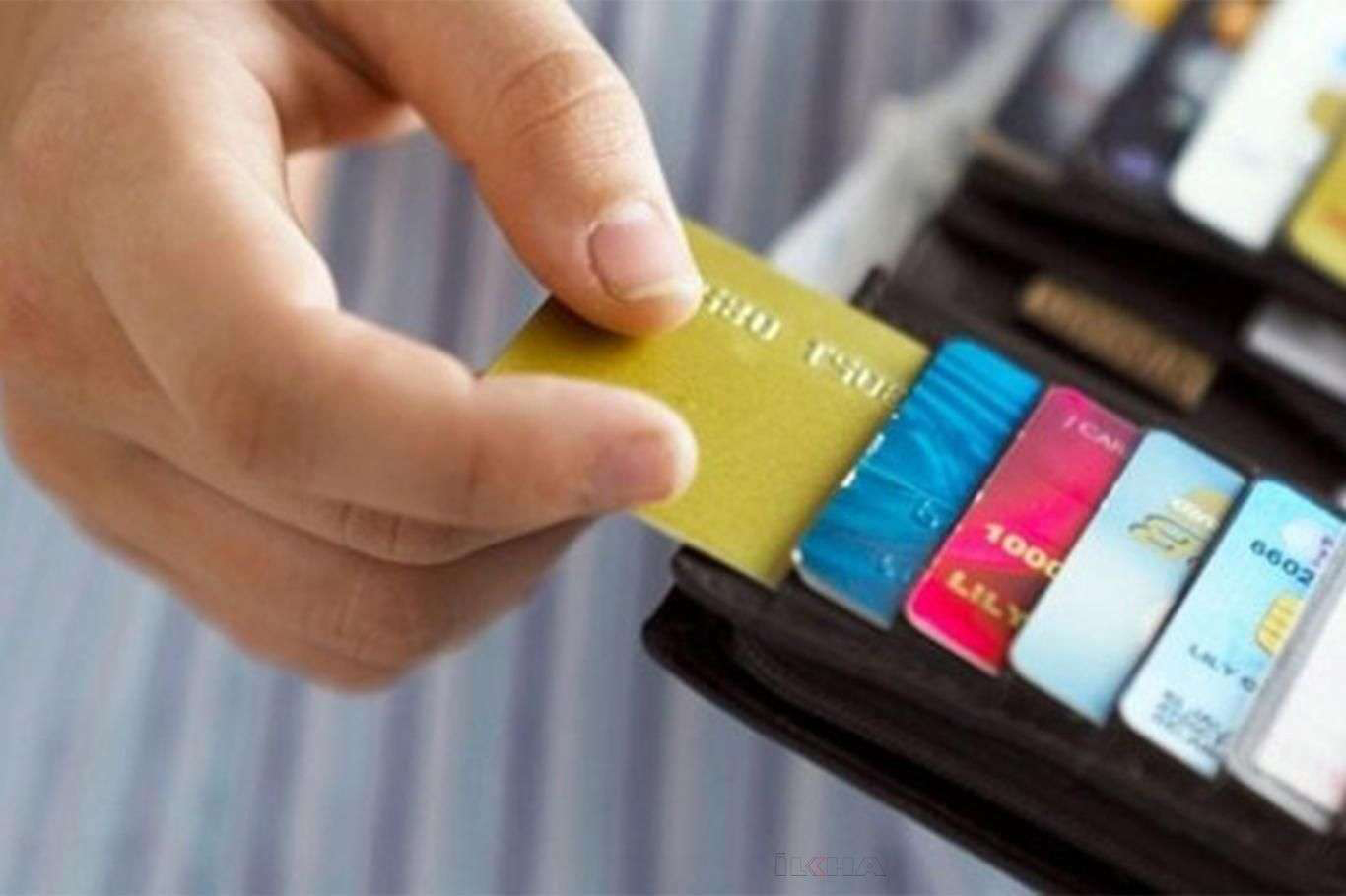 Hukukçu Kanat: Kredi kartı insanları bataklığa sürüklüyor