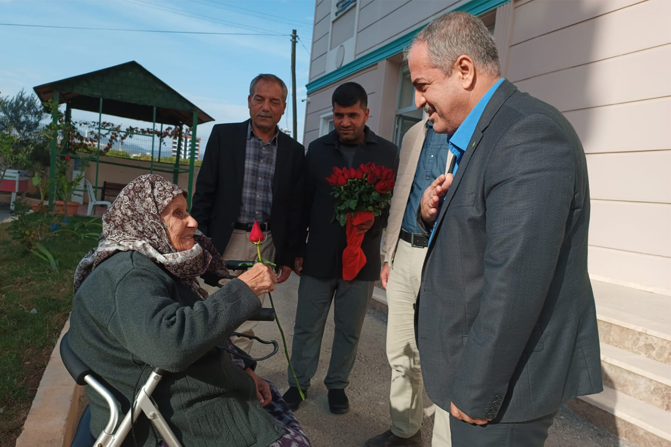 HÜDA PAR Mersin İl Başkanı Uysal: Yaşlılar bizim için hayat tecrübesi olan insanlardır
