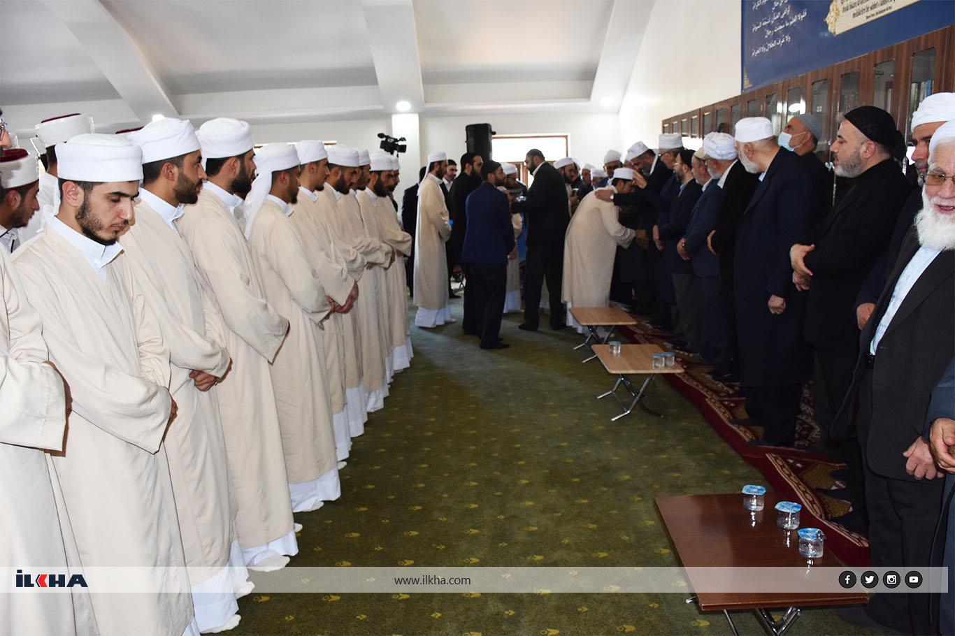Norşin’de 28’i hafız 45 talebe icazetini aldı Norşin’de 28’i hafız 45 talebe icazetini aldı