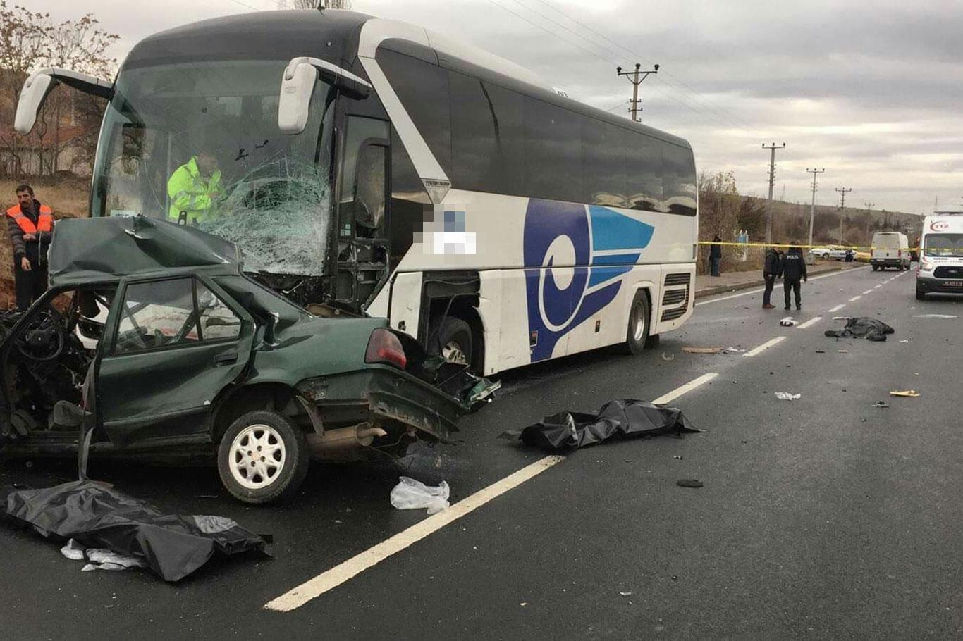 EGM'den yıl boyunca kazaya karışan yolcu otobüslerine ilişkin açıklama EGM'den yıl boyunca kazaya karışan yolcu otobüslerine ilişkin açıklama
