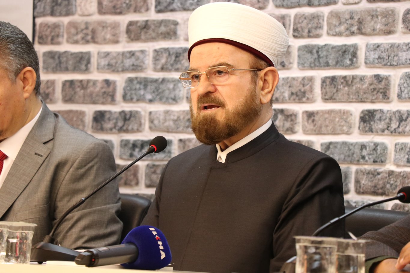 Karadaği: İmanı ortadan kaldırmayı başaramayan İslam düşmanları çareyi İslam anlayışını tahrif etmekte buldular