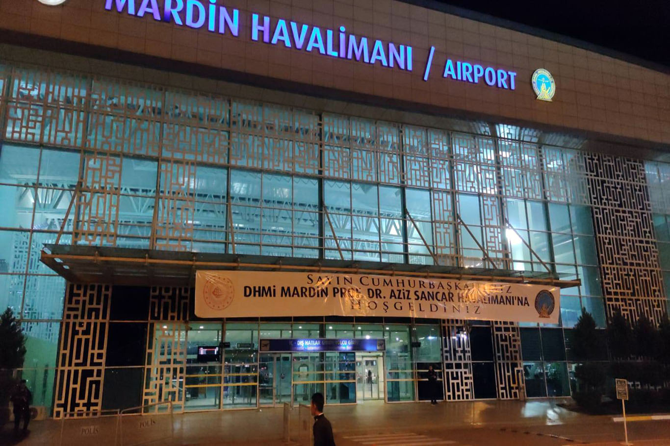 Mardin Havalimanı'nın adı "Mardin Prof. Dr. Aziz Sancar Havalimanı" olarak değiştirildi